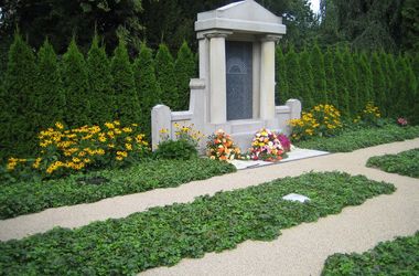 Urnengrabfeld „Sonne“ auf dem Hamburger Friedhof Ohlsdorf